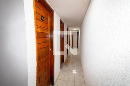 Casa de condomínio para alugar com 39m², 2 quartos e sem vaga Casa de condomínio para alugar com 39m², 2 quartos e sem vagaCorredor