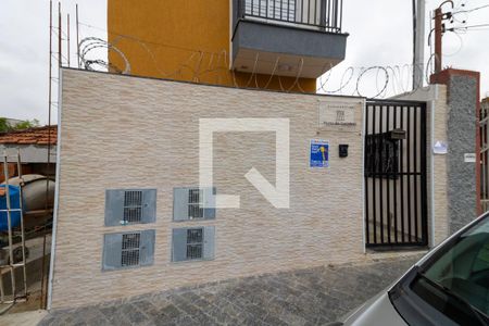 Casa de condomínio para alugar com 39m², 2 quartos e sem vaga Casa de condomínio para alugar com 39m², 2 quartos e sem vagaFachada