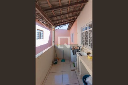 Casa à venda com 230m², 5 quartos e 4 vagasÁrea de Serviço