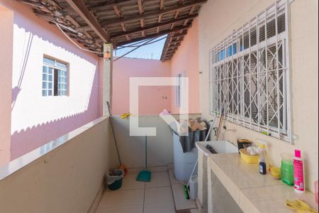 Casa à venda com 230m², 5 quartos e 4 vagasÁrea de Serviço