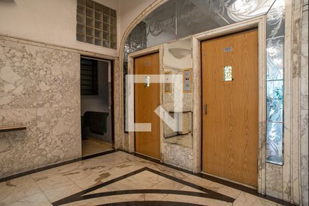 Apartamento à venda com 116m², 2 quartos e sem vagaÁrea comum - Elevadores