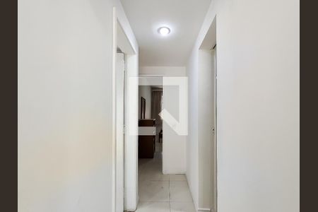 Corredor de apartamento à venda com 2 quartos, 64m² em Grajaú, Rio de Janeiro