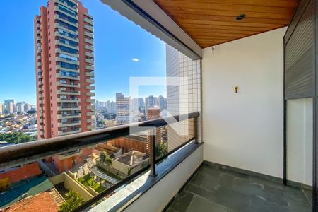 Apartamento à venda com 412m², 4 quartos e 5 vagas Apartamento à venda com 412m², 4 quartos e 5 vagasVaranda da Suíte 1