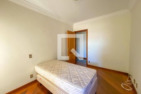 Apartamento à venda com 412m², 4 quartos e 5 vagas Apartamento à venda com 412m², 4 quartos e 5 vagasSuíte 3
