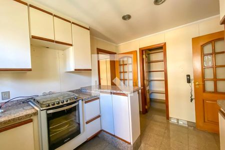 Apartamento à venda com 412m², 4 quartos e 5 vagas Apartamento à venda com 412m², 4 quartos e 5 vagasCozinha