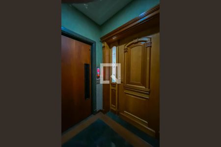 Apartamento à venda com 412m², 4 quartos e 5 vagas Apartamento à venda com 412m², 4 quartos e 5 vagasHall de Entrada