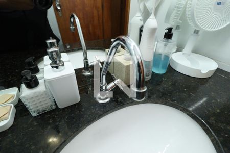 Casa para alugar com 300m², 4 quartos e 4 vagasBanheiro Social