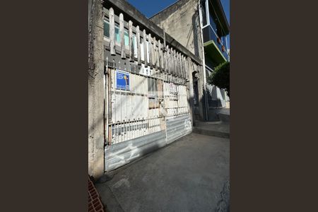 Casa para alugar com 86m², 2 quartos e sem vagaFachada