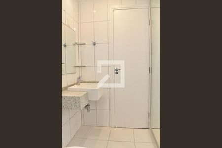 Banheiro suíte 1 de apartamento para alugar com 2 quartos, 95m² em Água Verde, Curitiba