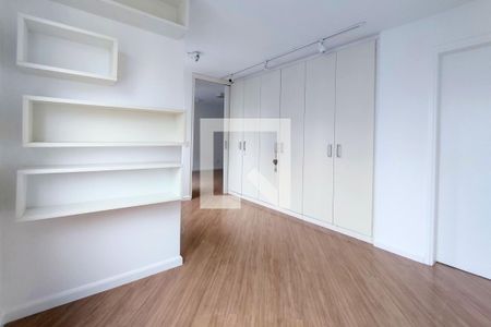 Suíte 1 de apartamento para alugar com 2 quartos, 95m² em Água Verde, Curitiba