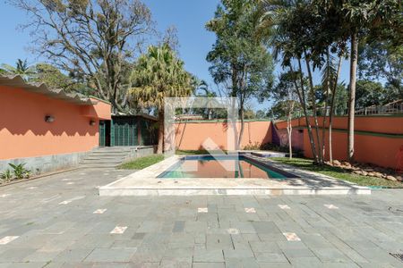 Casa à venda com 1110m², 4 quartos e 6 vagasPiscina