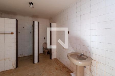 Casa à venda com 1110m², 4 quartos e 6 vagasVestiário 1