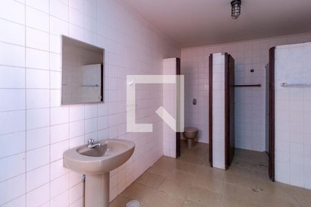 Casa à venda com 1110m², 4 quartos e 6 vagasVestiário 2