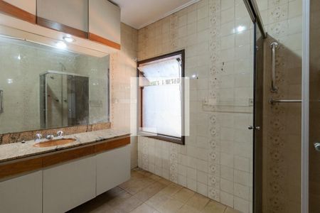 Casa à venda com 1110m², 4 quartos e 6 vagasBanheiro da Suíte 4