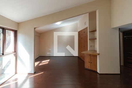 Casa à venda com 1110m², 4 quartos e 6 vagasSuíte 1