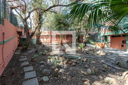 Casa à venda com 1110m², 4 quartos e 6 vagasQuintal