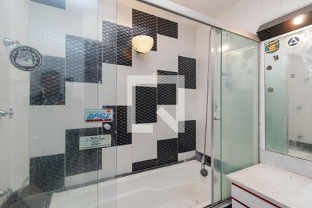 Casa à venda com 1110m², 4 quartos e 6 vagasBanheiro da Suíte 3