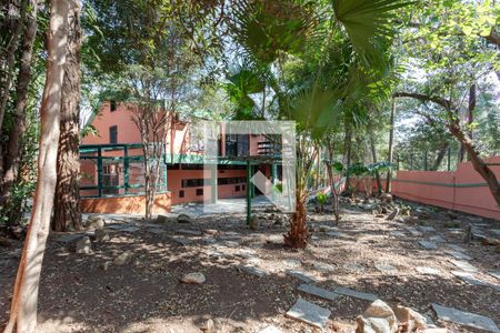 Casa à venda com 1110m², 4 quartos e 6 vagasQuintal