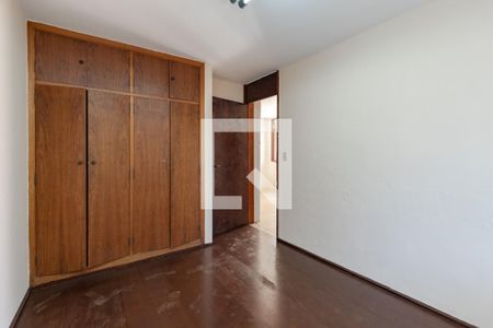 Casa à venda com 1110m², 4 quartos e 6 vagasQuarto de Serviço 1