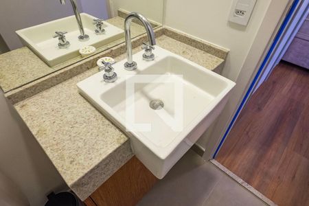Apartamento para alugar com 70m², 2 quartos e 1 vaga Apartamento para alugar com 70m², 2 quartos e 1 vagaSuíte 1 - Banheiro