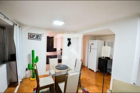 Sala de apartamento para alugar com 1 quarto, 40m² em Grajaú, Rio de Janeiro
