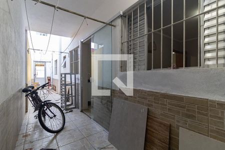 Casa para alugar com 100m², 2 quartos e 1 vaga Casa para alugar com 100m², 2 quartos e 1 vagaLavanderia