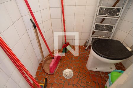 Apartamento à venda com 69m², 2 quartos e sem vagaBanheiro de Serviço