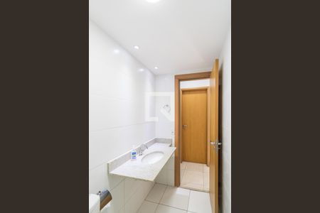 Apartamento à venda com 61m², 2 quartos e 1 vaga Apartamento à venda com 61m², 2 quartos e 1 vagaBanheiro Social