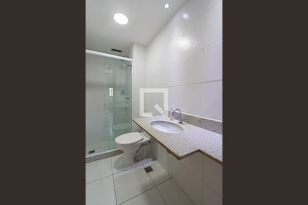 Apartamento à venda com 61m², 2 quartos e 1 vaga Apartamento à venda com 61m², 2 quartos e 1 vagaBanheiro Social