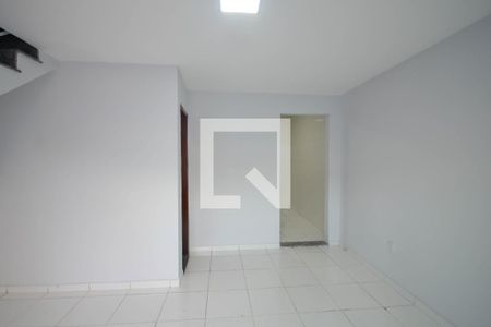 Casa para alugar com 130m², 3 quartos e 1 vaga Casa para alugar com 130m², 3 quartos e 1 vagaSala