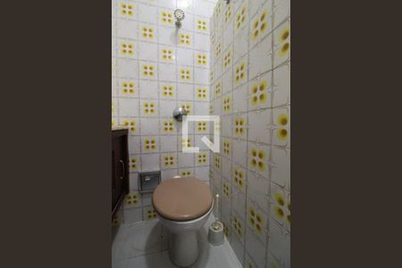 Banheiro social - vaso de apartamento para alugar com 1 quarto, 38m² em Copacabana, Rio de Janeiro