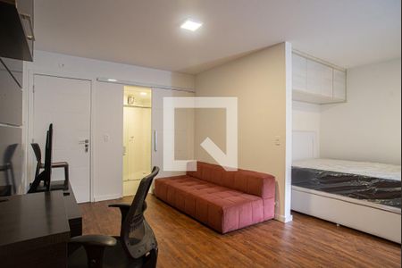 Sala de kitnet/studio para alugar com 1 quarto, 33m² em Consolação, São Paulo