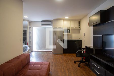 Sala de kitnet/studio para alugar com 1 quarto, 33m² em Consolação, São Paulo