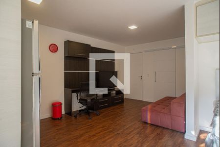 Sala de kitnet/studio para alugar com 1 quarto, 33m² em Consolação, São Paulo