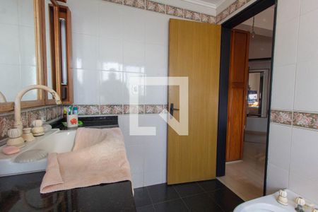 Apartamento à venda com 140m², 3 quartos e 1 vagaBanheiro da Suíte