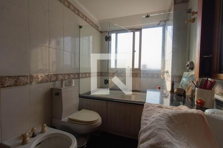 Apartamento à venda com 140m², 3 quartos e 1 vagaBanheiro da Suíte