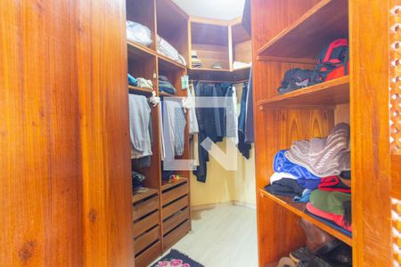 Apartamento à venda com 140m², 3 quartos e 1 vagaCloset da suíte