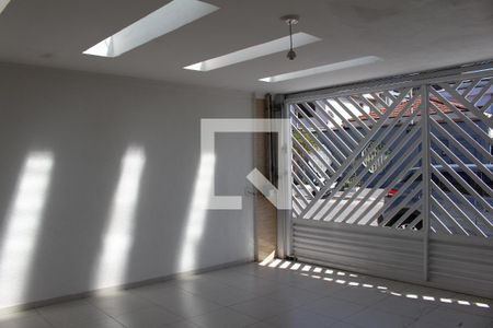 Casa à venda com 145m², 4 quartos e 2 vagasÁrea externa 