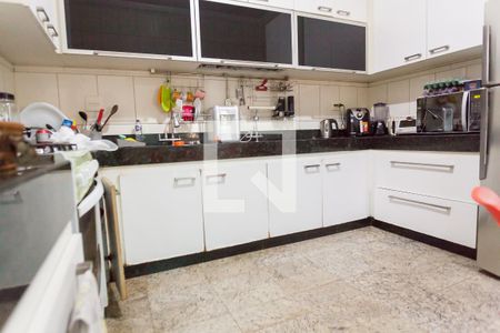 Casa de condomínio à venda com 890m², 7 quartos e 4 vagasCozinha