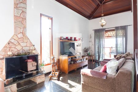 Casa de condomínio à venda com 890m², 7 quartos e 4 vagassala visitas