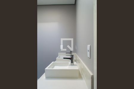 Casa de condomínio à venda com 157m², 3 quartos e 2 vagas Casa de condomínio à venda com 157m², 3 quartos e 2 vagasBanheiro suite - pia