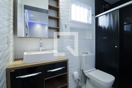 Casa à venda com 500m², 4 quartos e 16 vagasBanheiro da Suíte 2