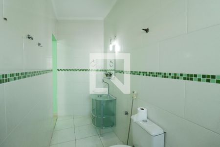 Casa à venda com 500m², 4 quartos e 16 vagasBanheiro da Suíte dos Fundos