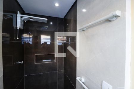 Casa à venda com 500m², 4 quartos e 16 vagasBanheiro da Suíte 3