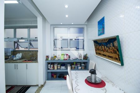 Apartamento à venda com 95m², 3 quartos e 1 vagaCopa