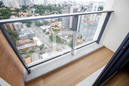 Apartamento à venda com 157m², 3 quartos e 2 vagas Apartamento à venda com 157m², 3 quartos e 2 vagasVaranda da Suíte 1