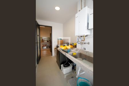 Apartamento à venda com 157m², 3 quartos e 2 vagas Apartamento à venda com 157m², 3 quartos e 2 vagasÁrea de Serviço