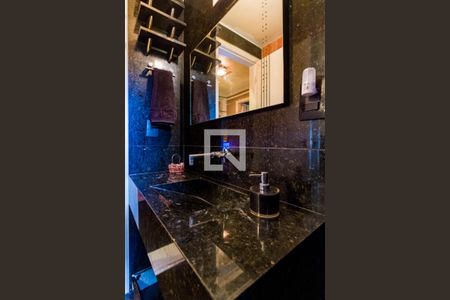 Apartamento à venda com 72m², 3 quartos e 2 vagas Apartamento à venda com 72m², 3 quartos e 2 vagasBanheiro Social