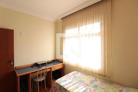 Apartamento à venda com 140m², 4 quartos e 1 vagaQuarto 2