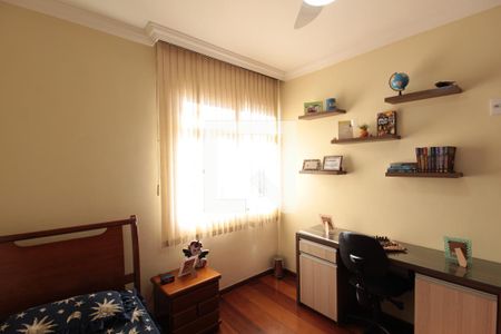 Apartamento à venda com 140m², 4 quartos e 1 vagaQuarto 1
